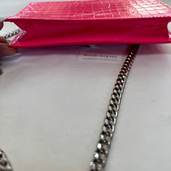 ALEXANDER MCQUEEN Skull Mini Embellished Neon Croc-Effect Leather Shoulder Bag - Picture 6 of 13